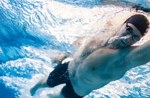 수영으로 건강한 일상 챙기는 법: 몸과 마음을 가꾸는 완벽한 운동